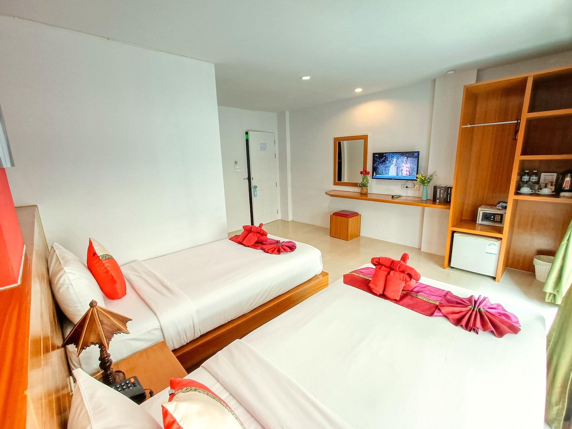 Pj Patong Resortel Екстер'єр фото