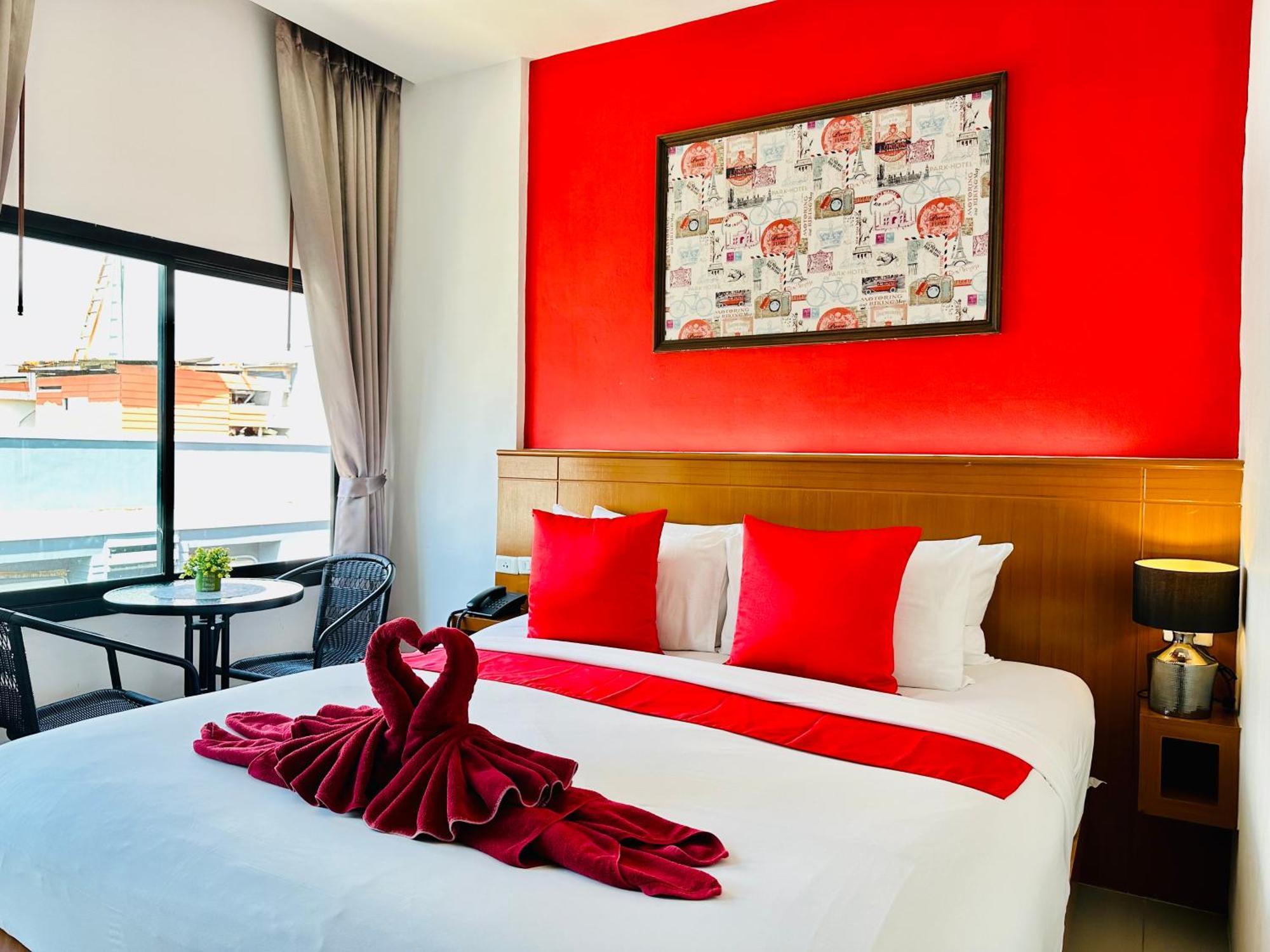 Pj Patong Resortel Екстер'єр фото