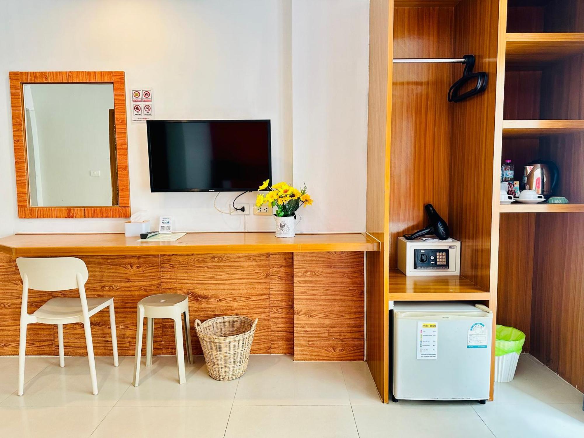 Pj Patong Resortel Екстер'єр фото