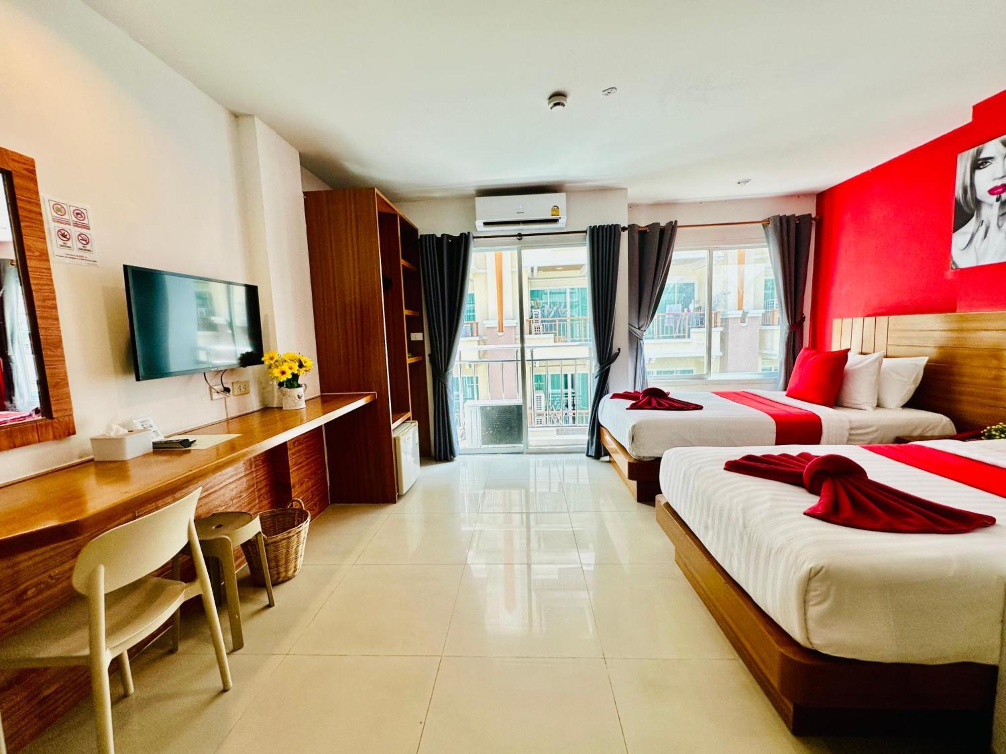 Pj Patong Resortel Екстер'єр фото
