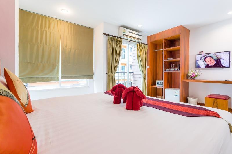 Pj Patong Resortel Екстер'єр фото